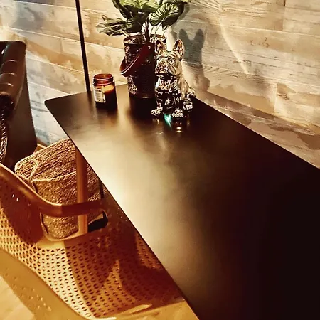 My Grandmas School וילה